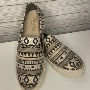 Ariat Unbridled slip on shoes size 7